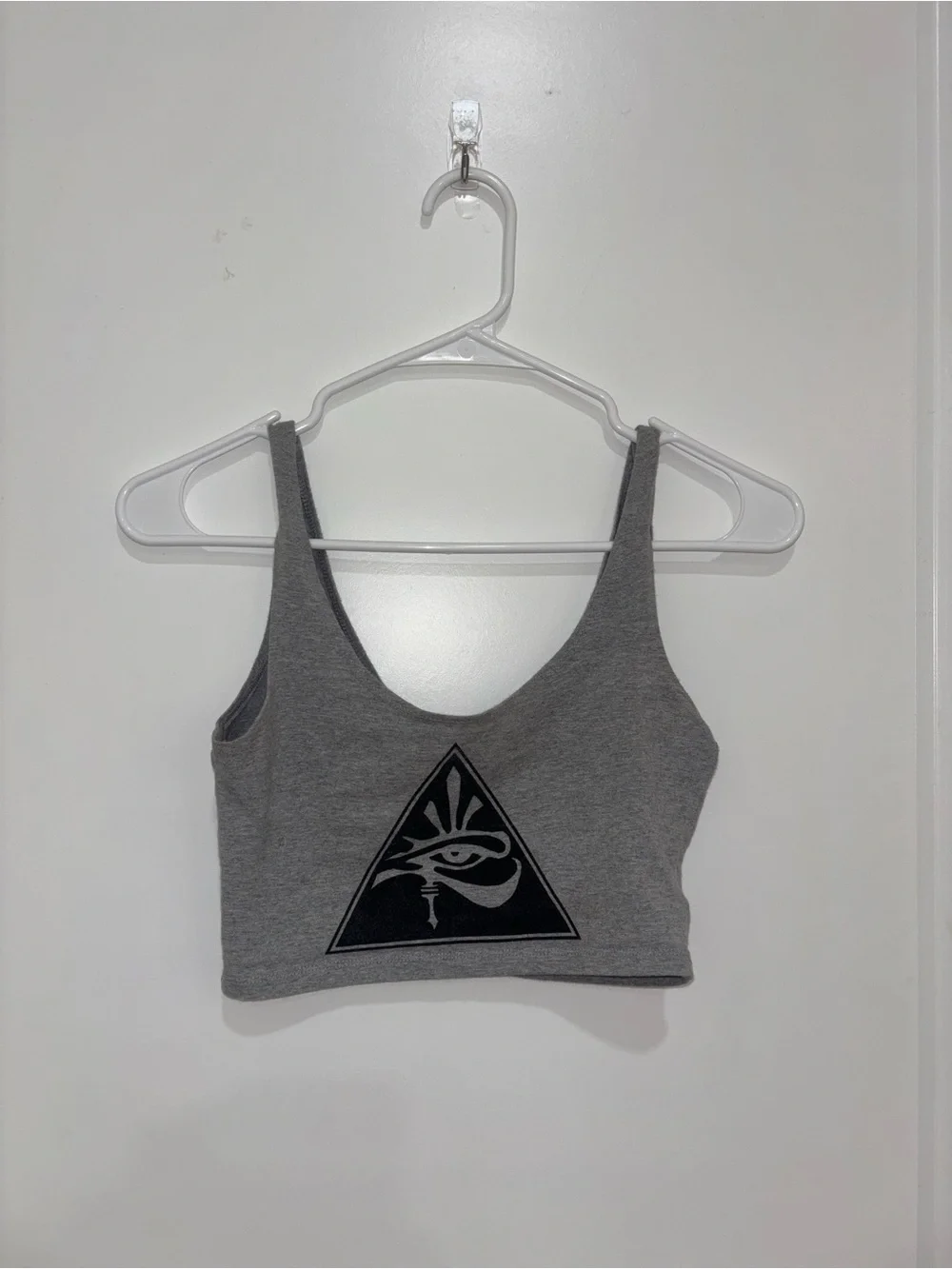 💕 Urban Outfitters Out From Under Gray Graphic Egyptian Eye Crop Top 💕 - Picture 7 of 9